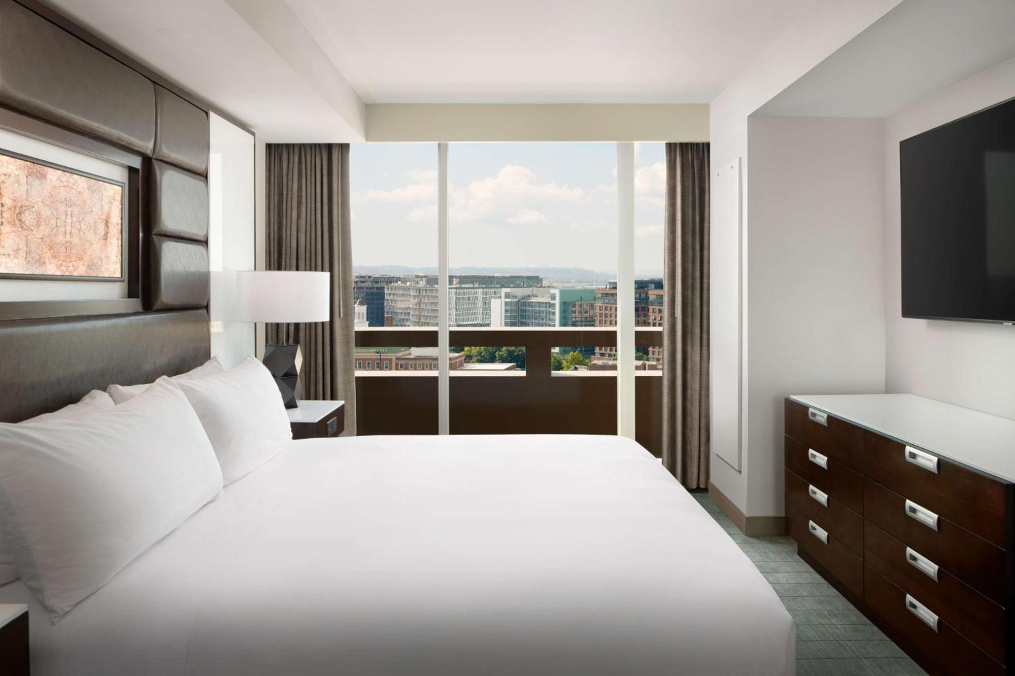 ฮิลตัน วอชิงตัน ดีซี เนชั่นแนล มอลล์ เดอะวอล์ฟ Hotel ภายนอก รูปภาพ